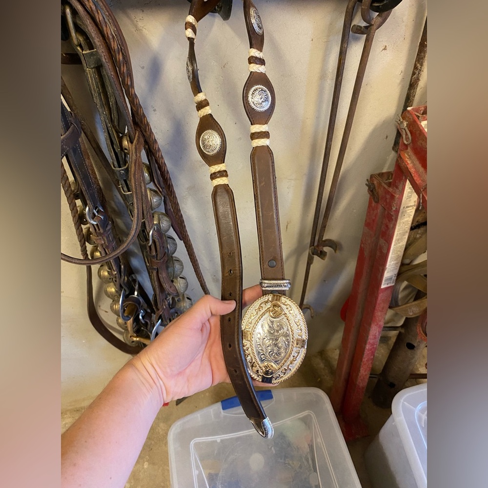 Brown Leather Western Belt with Silver Accents - Picture 2 of 2